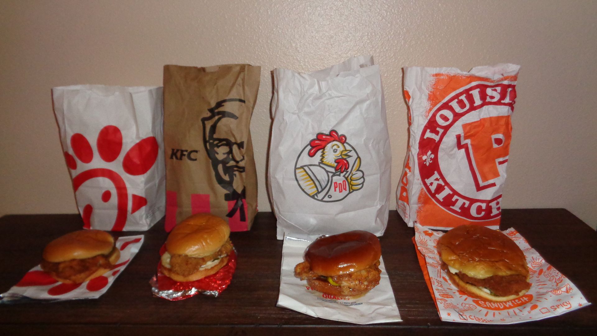 File:Fast Food Fried Chicken Sandwiches.jpg