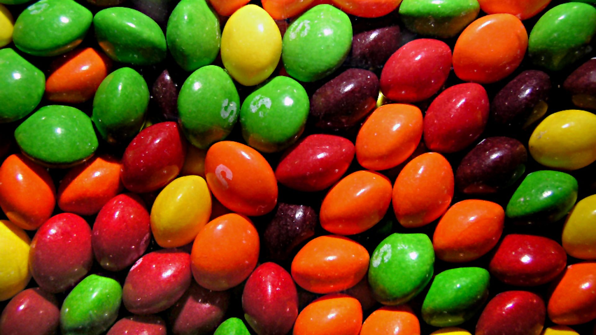 File:Skittles-Louisiana-2003.jpg