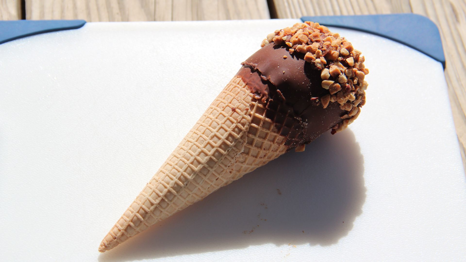 File:Nestlé Drumstick ice cream.jpg