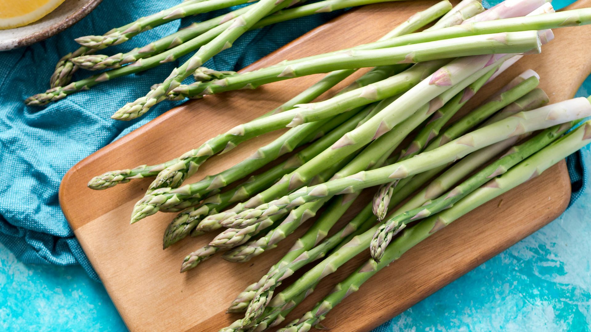 brown chopping board