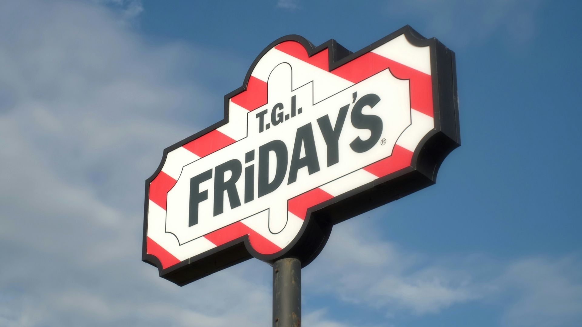 TGI Fridays signage