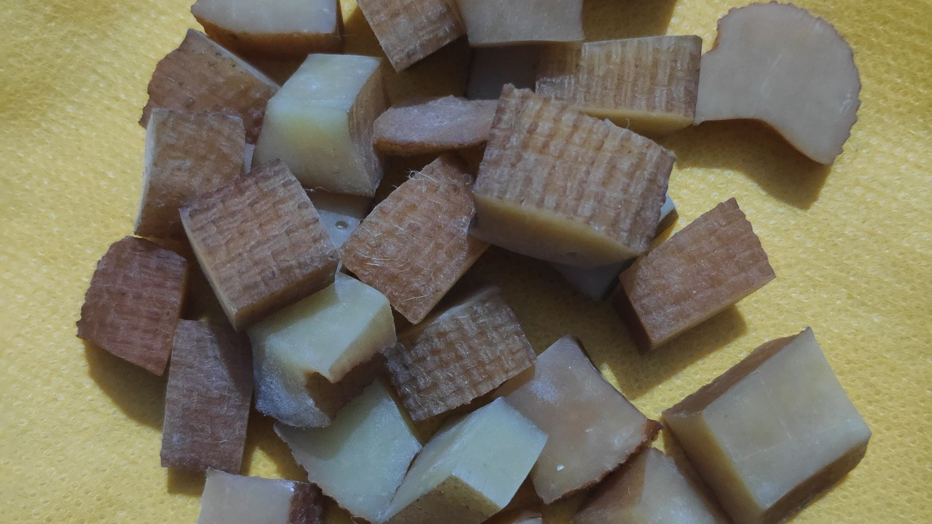 File:Nepali Chhurpi.jpg