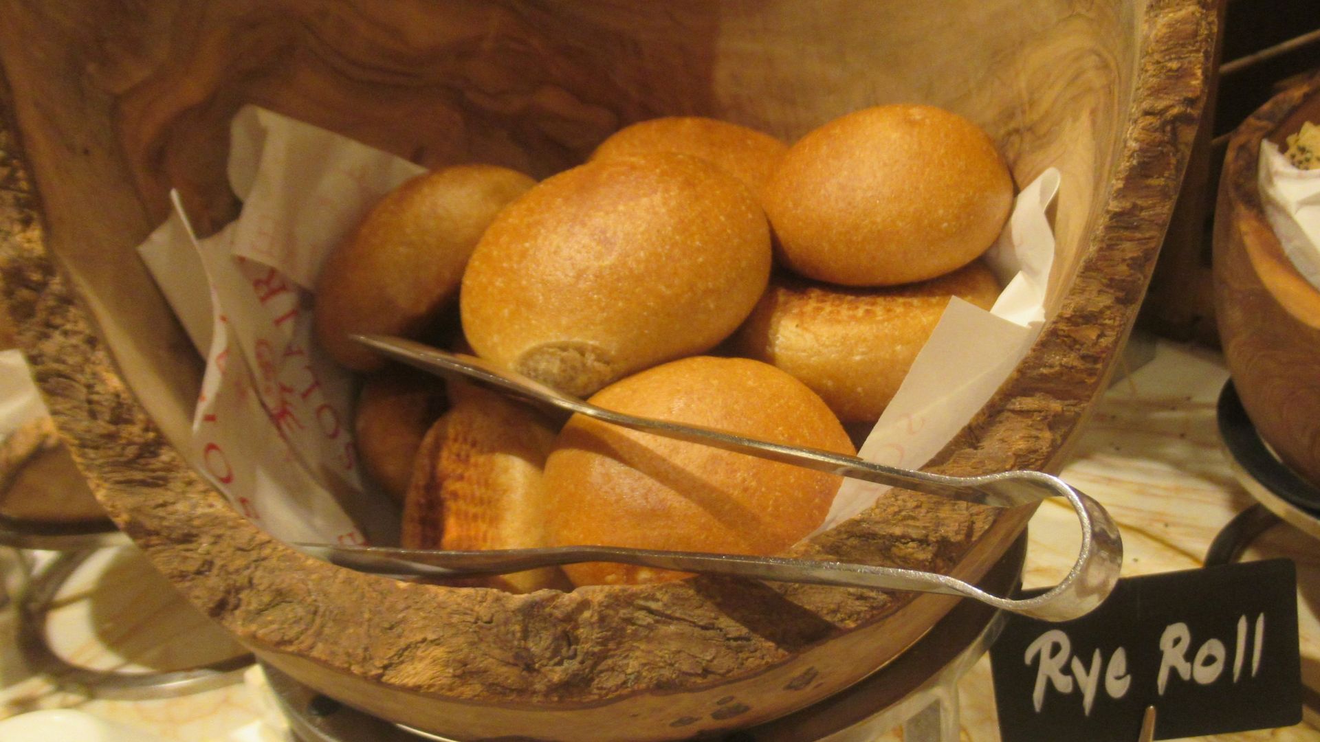 File:Rye bread Fresh Buffet Solaire 23 January 2025 Filipinas6.jpg