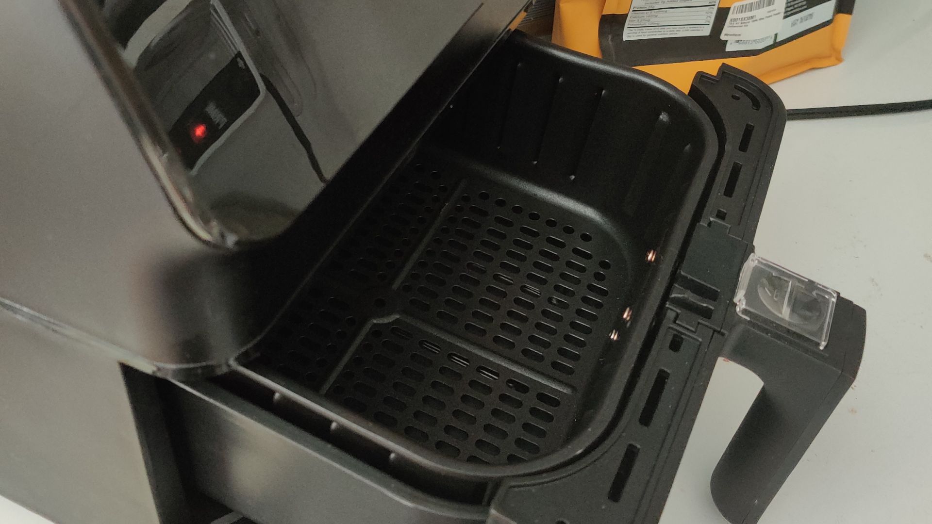File:AirFryer Basket.jpg