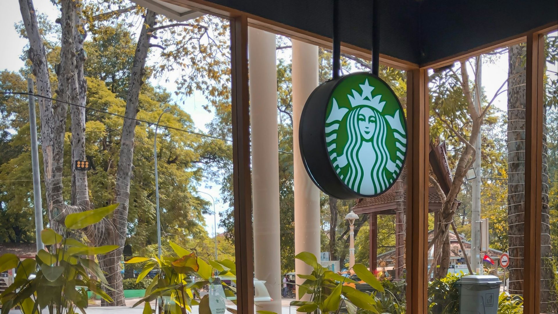 round brown wooden table