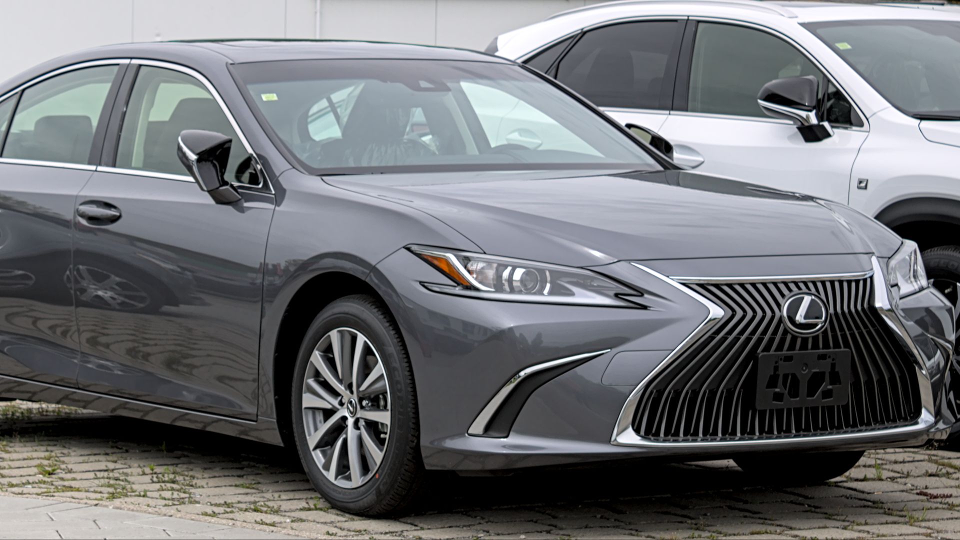 File:Lexus ES 350 (GSZ10) IMG 4332.jpg