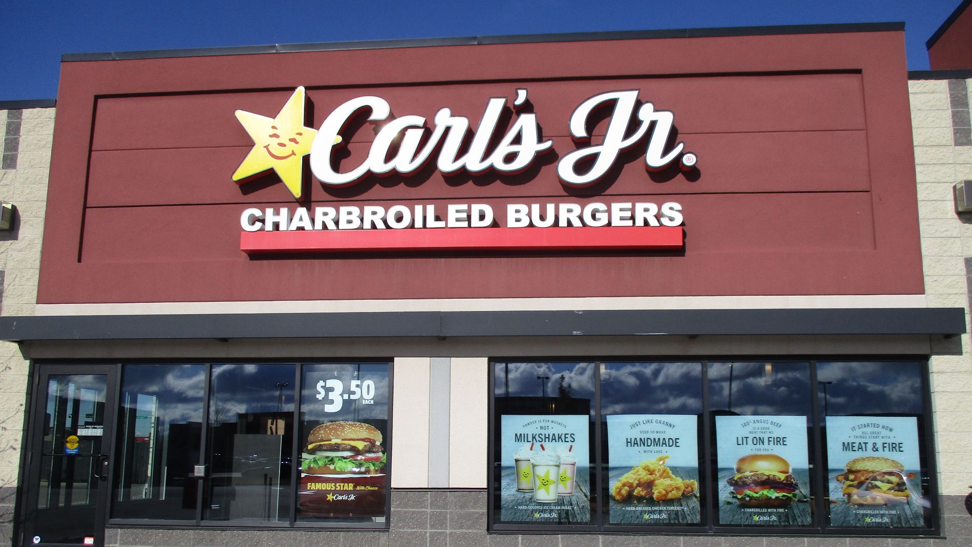 File:Carl's Jr Lloydminster 2020.jpg