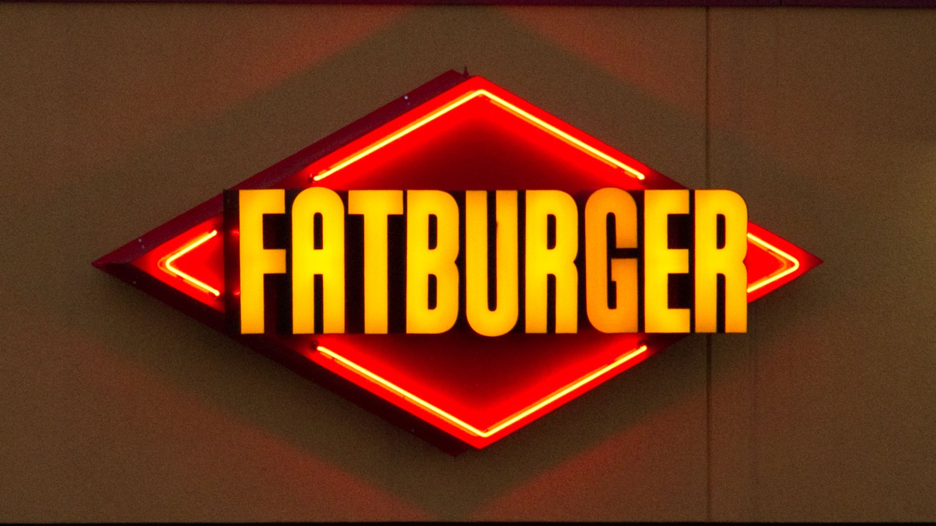 File:Fatburger (8048327541).jpg