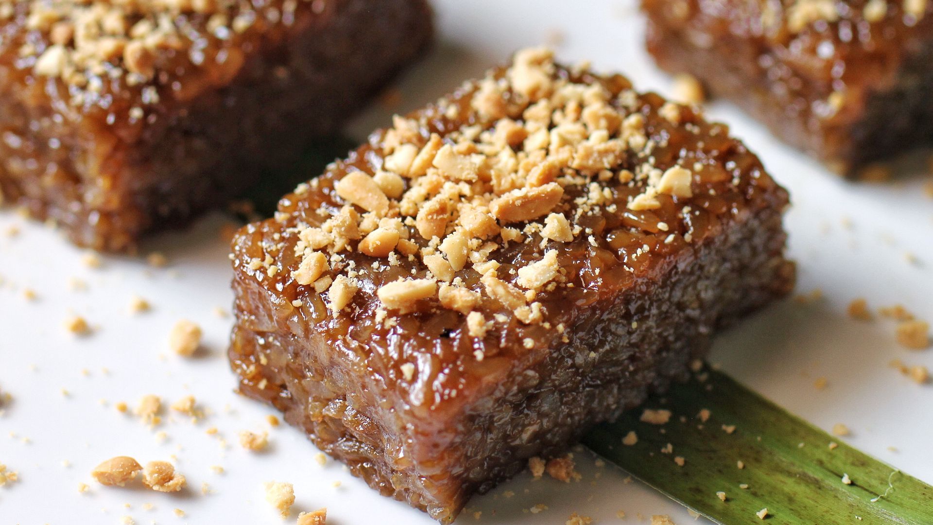 File:Biko (sticky rice cake).jpg