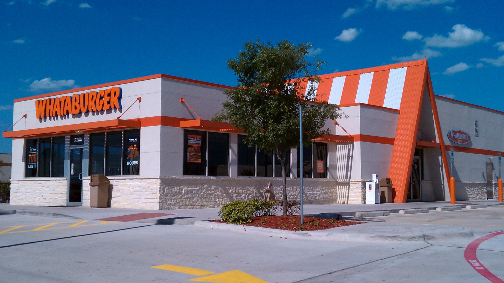 File:Whataburger-Frisco.jpg
