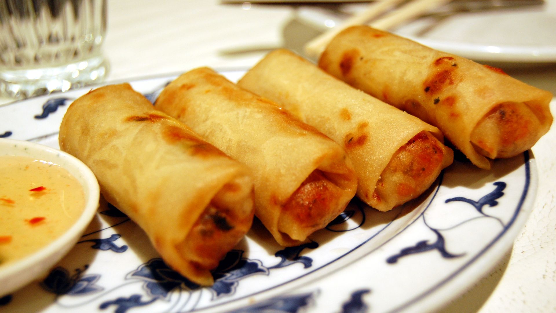File:Vietnamese spring rolls.jpg