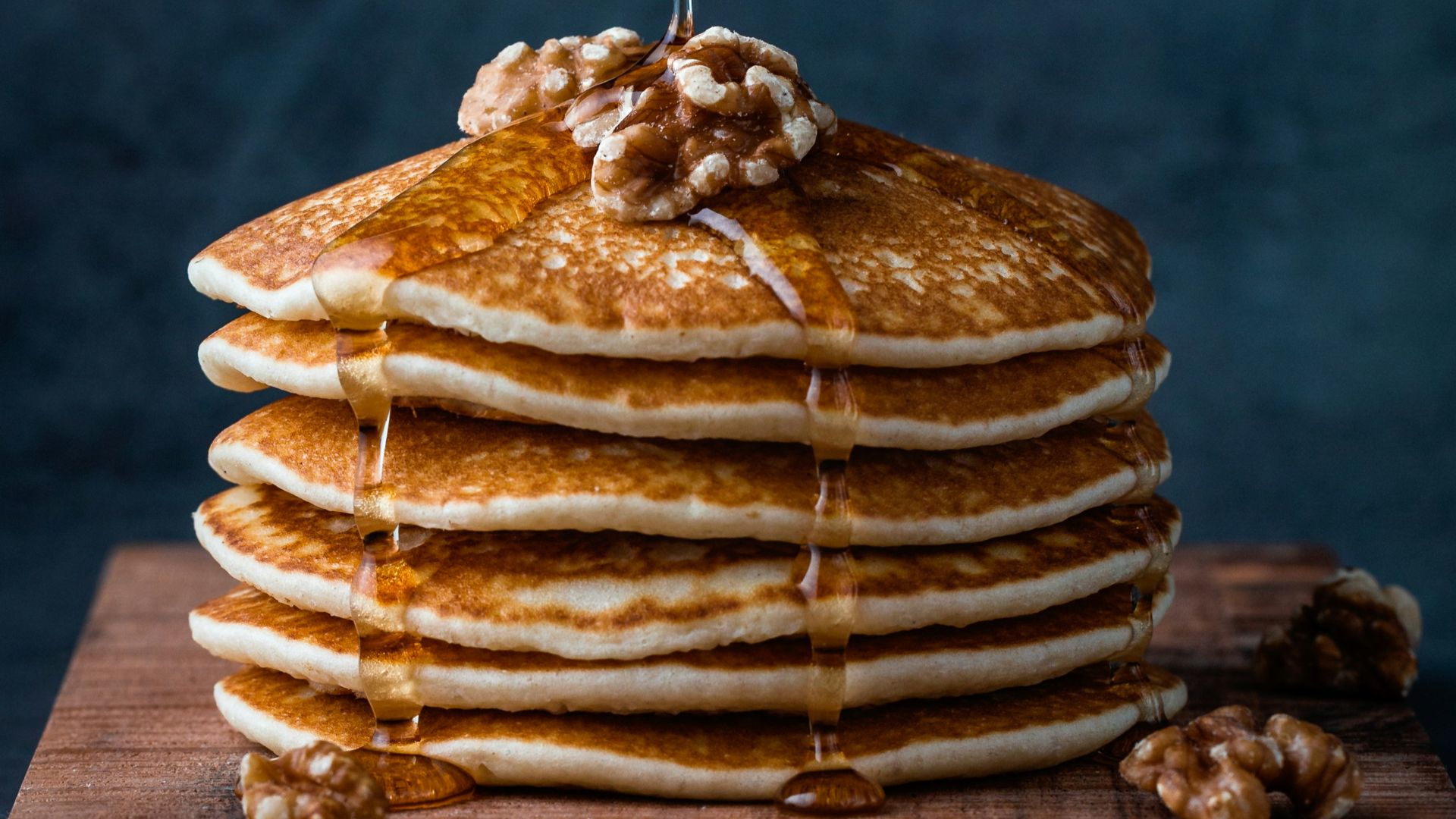 pancakes with syrup