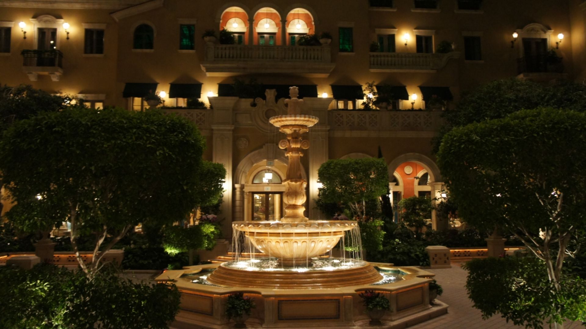 File:DSC03847 - Joël Robuchon (Las Vegas) 03.jpg