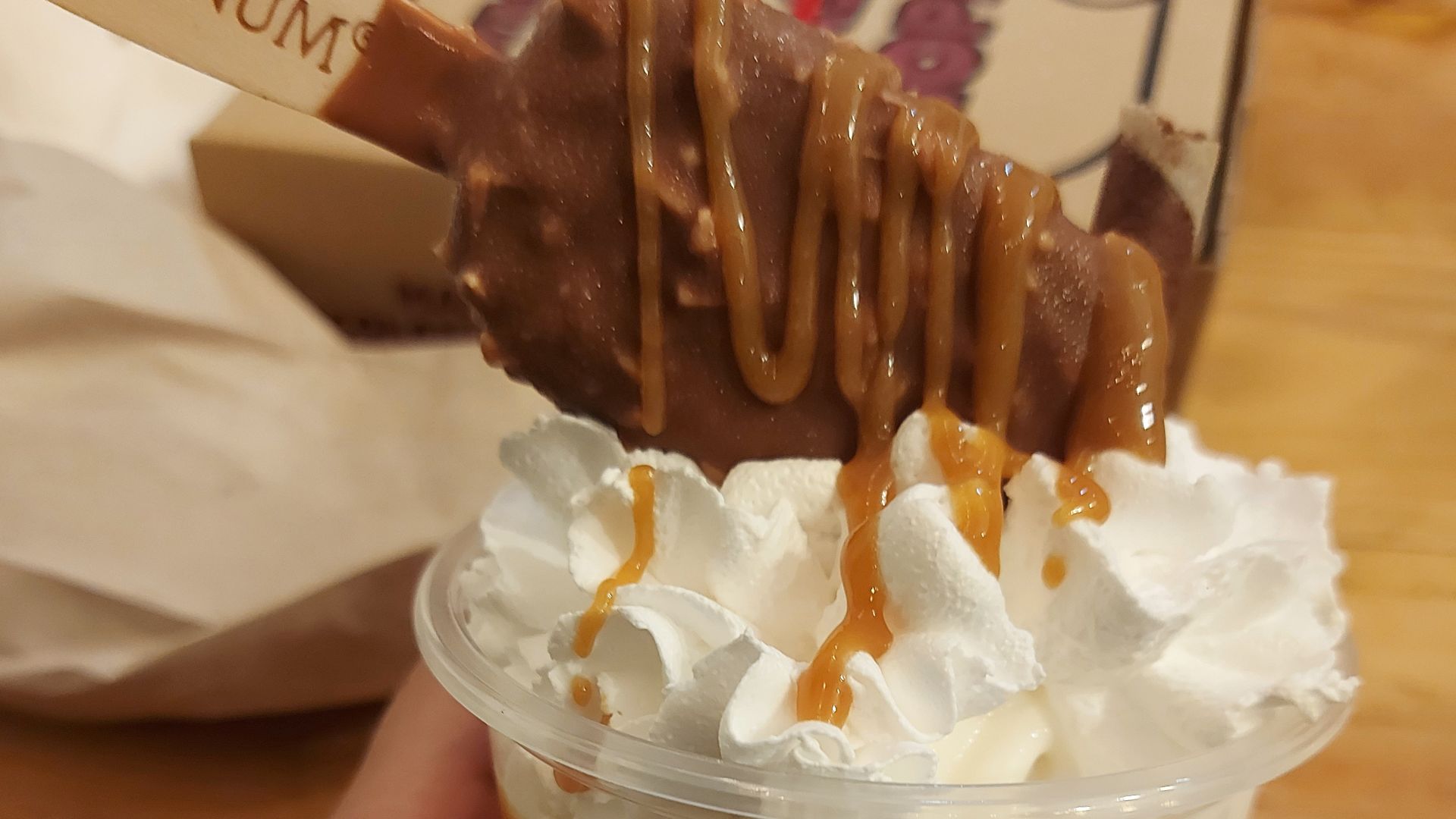 File:Magnum Ice cream.jpg