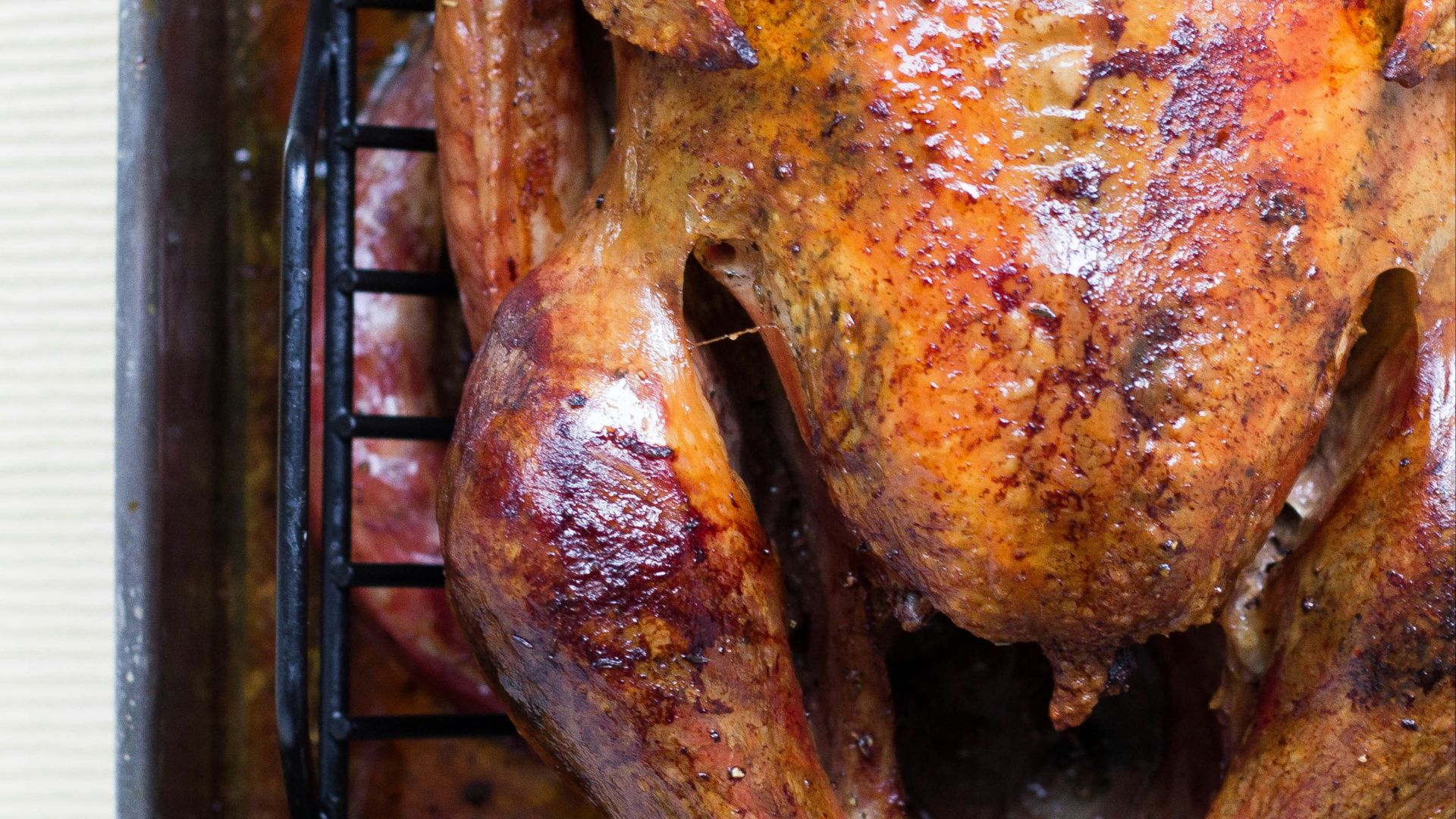 chicken roast on roasting pan