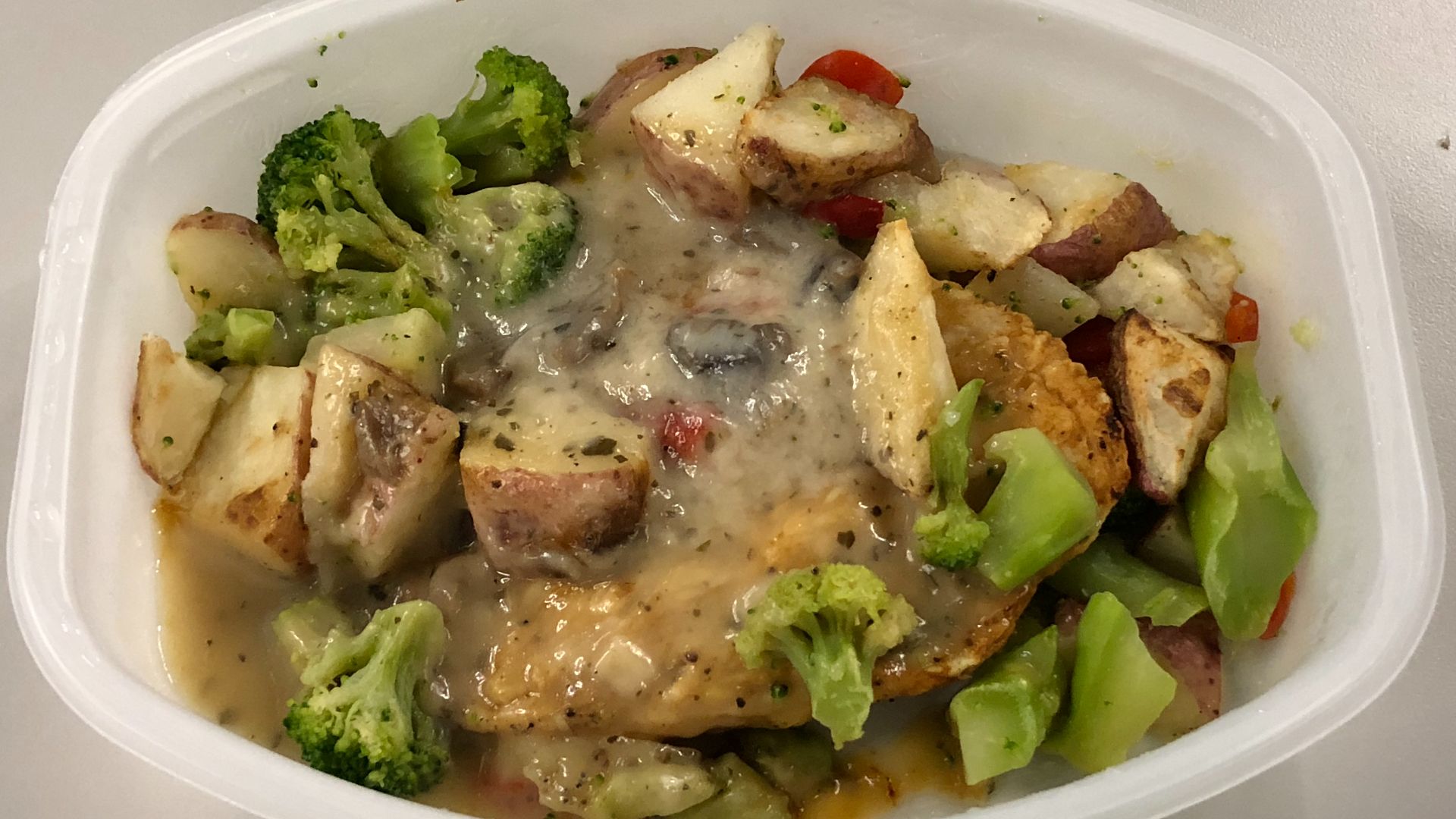 File:2020-08-30 06 15 37 A serving of Lean Cuisine Herb Roasted Chicken (Tender White Meat Chicken & Creamy Herb Sauce with Roasted Potatoes & Broccoli) in the Dulles section of Sterling, Loudoun County, Virginia.jpg