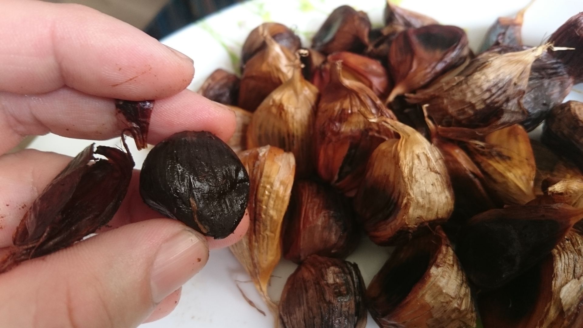 File:Black Garlic 1.JPG