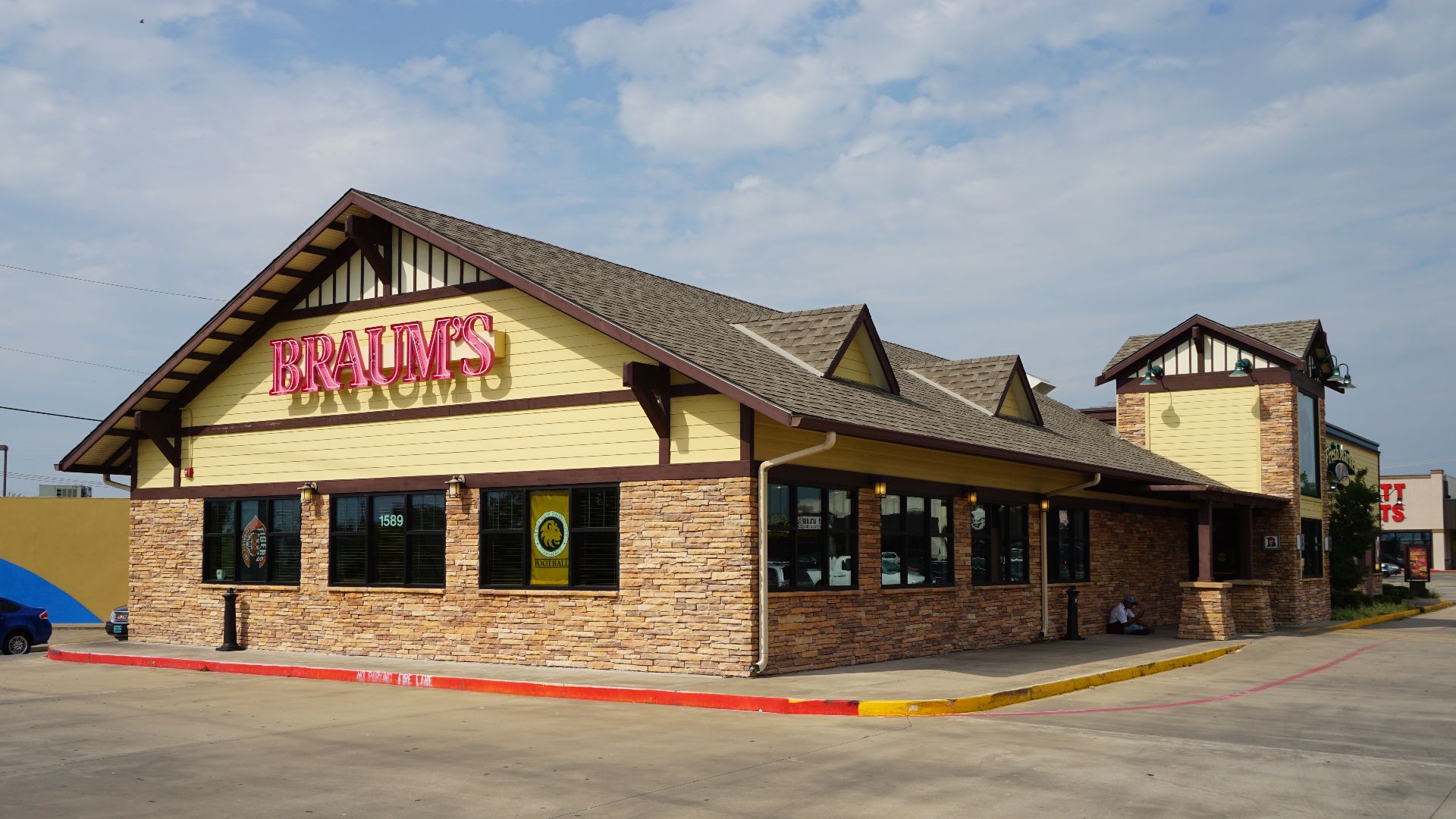 File:Commerce August 2015 29 (Braum's).jpg