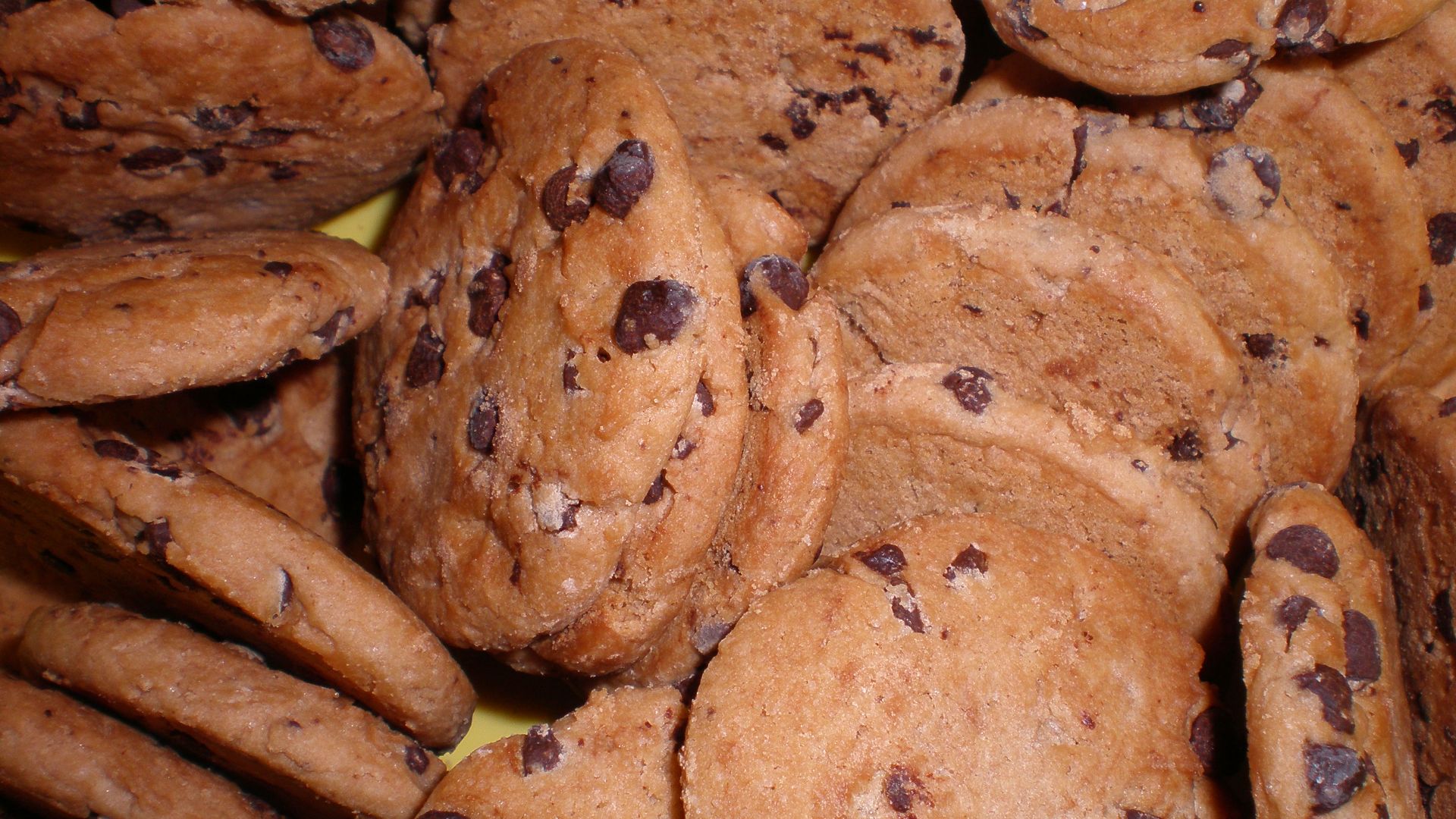 File:Chips Ahoy! regular chocolate chip cookies.JPG