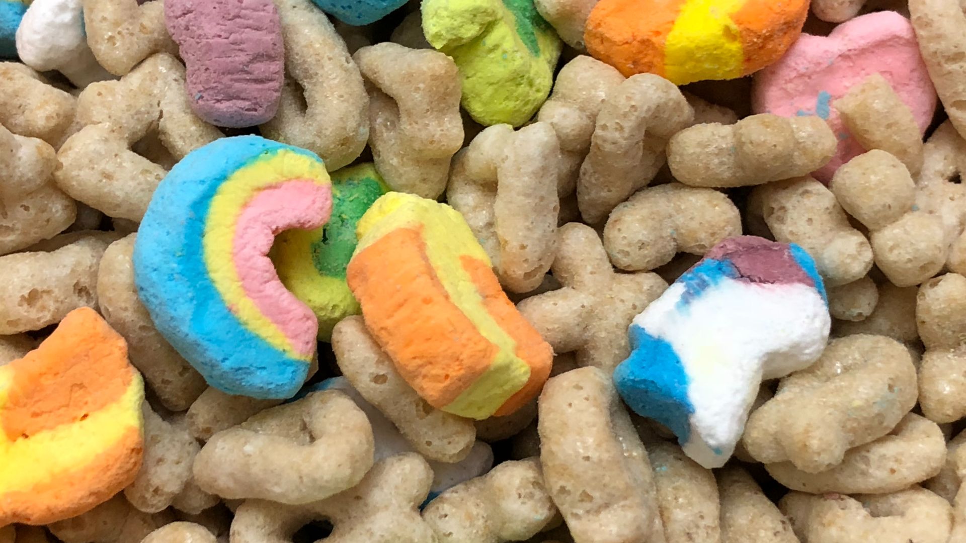File:2020-05-03 09 43 50 A sample of General Mills Lucky Charms cereal in the Franklin Farm section of Oak Hill, Fairfax County, Virginia.jpg