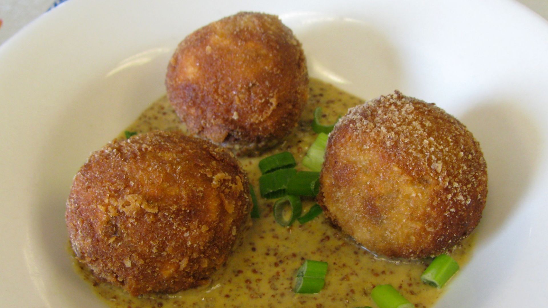 File:BoudinBallsElizabeths.jpg