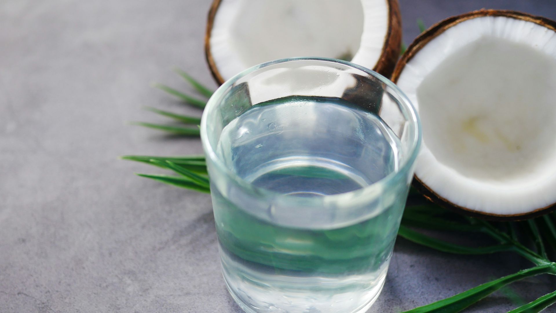 clear drinking glass with water