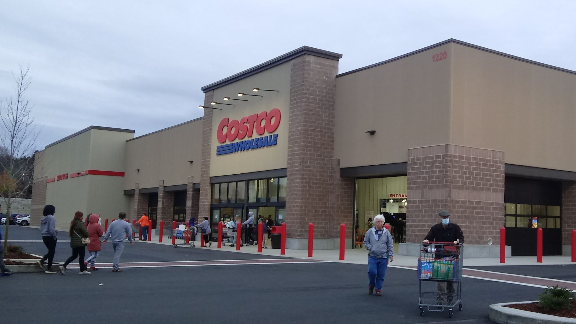 File:Costco Wholesale Club.jpg
