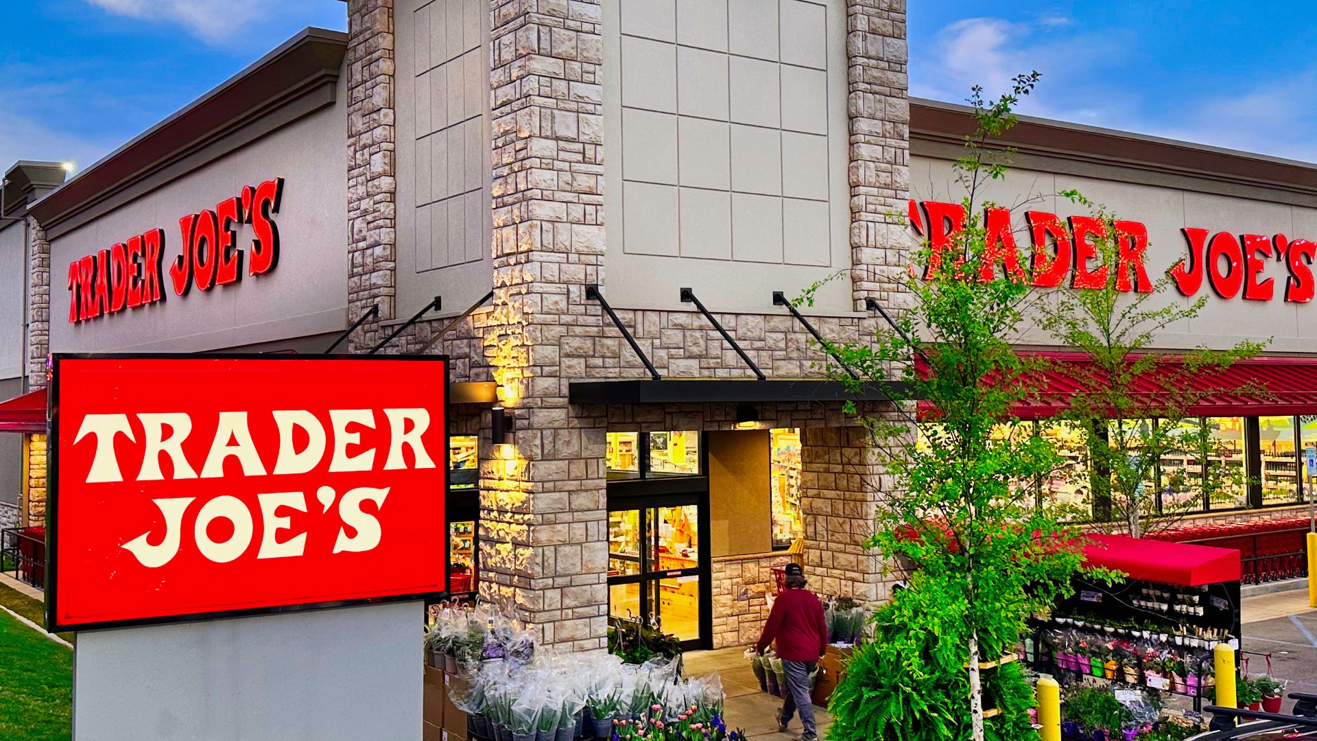 File:Trader Joe's in Chattanooga, Tennessee.jpg