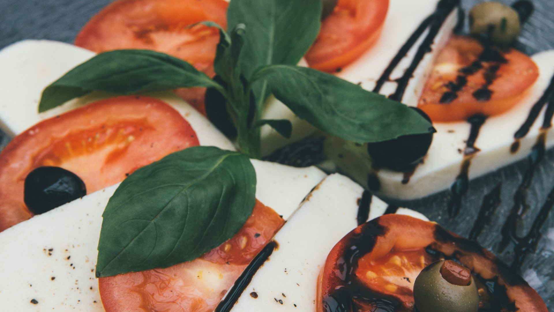 closeup photo of tofu and tomato slices