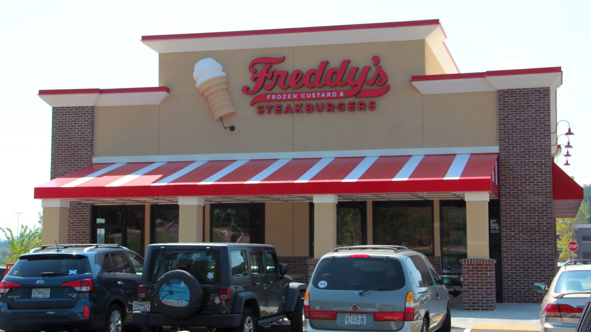 File:Freddy's Frozen Custard & Steakburgers in Cartersville, September 2016.jpg