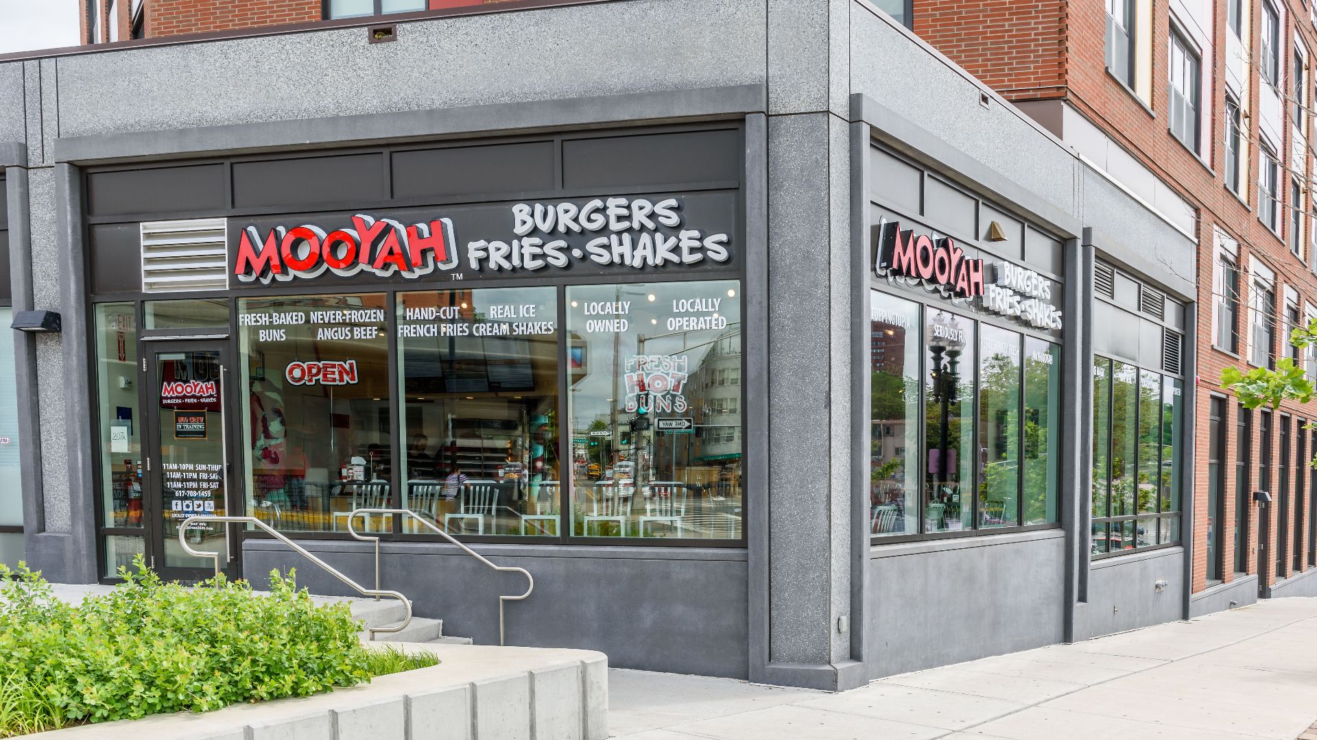 File:Mooyah-boston-ma-1.jpg