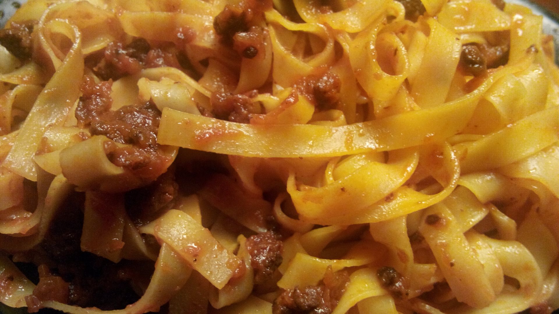 File:Tagliatelle al ragù 02.jpg
