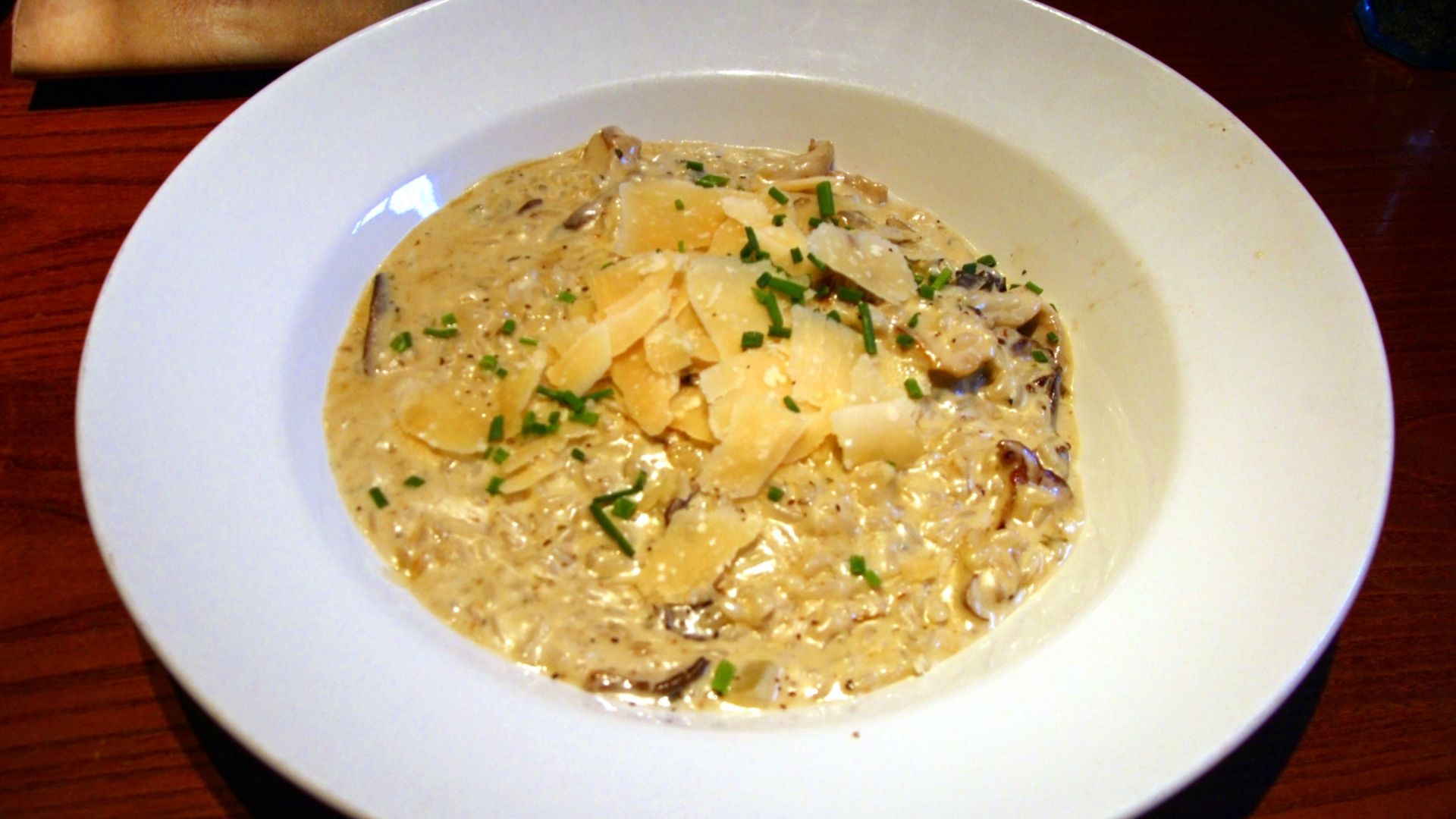 File:Island Queen, Islington, London (3103864713).jpg