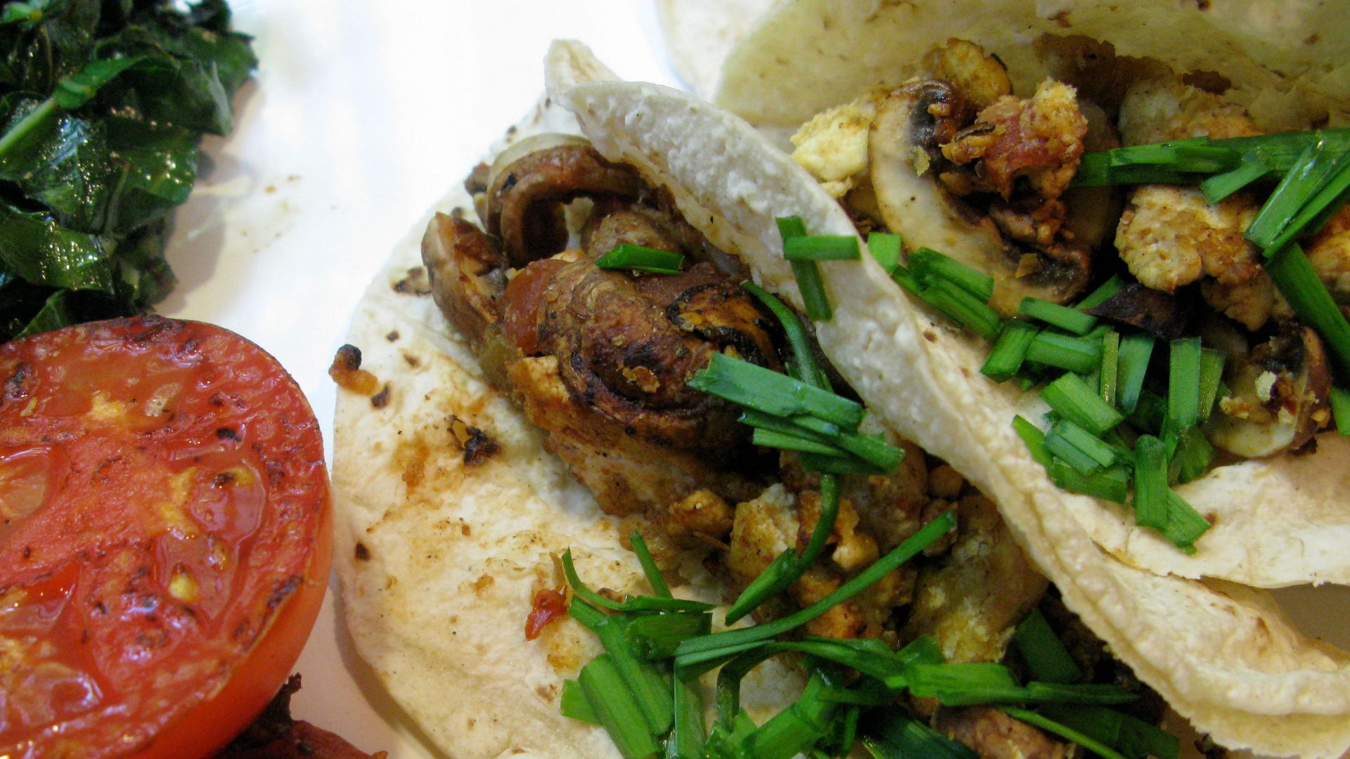 File:Tofu Mushroom Breakfast Tacos (2870900933).jpg