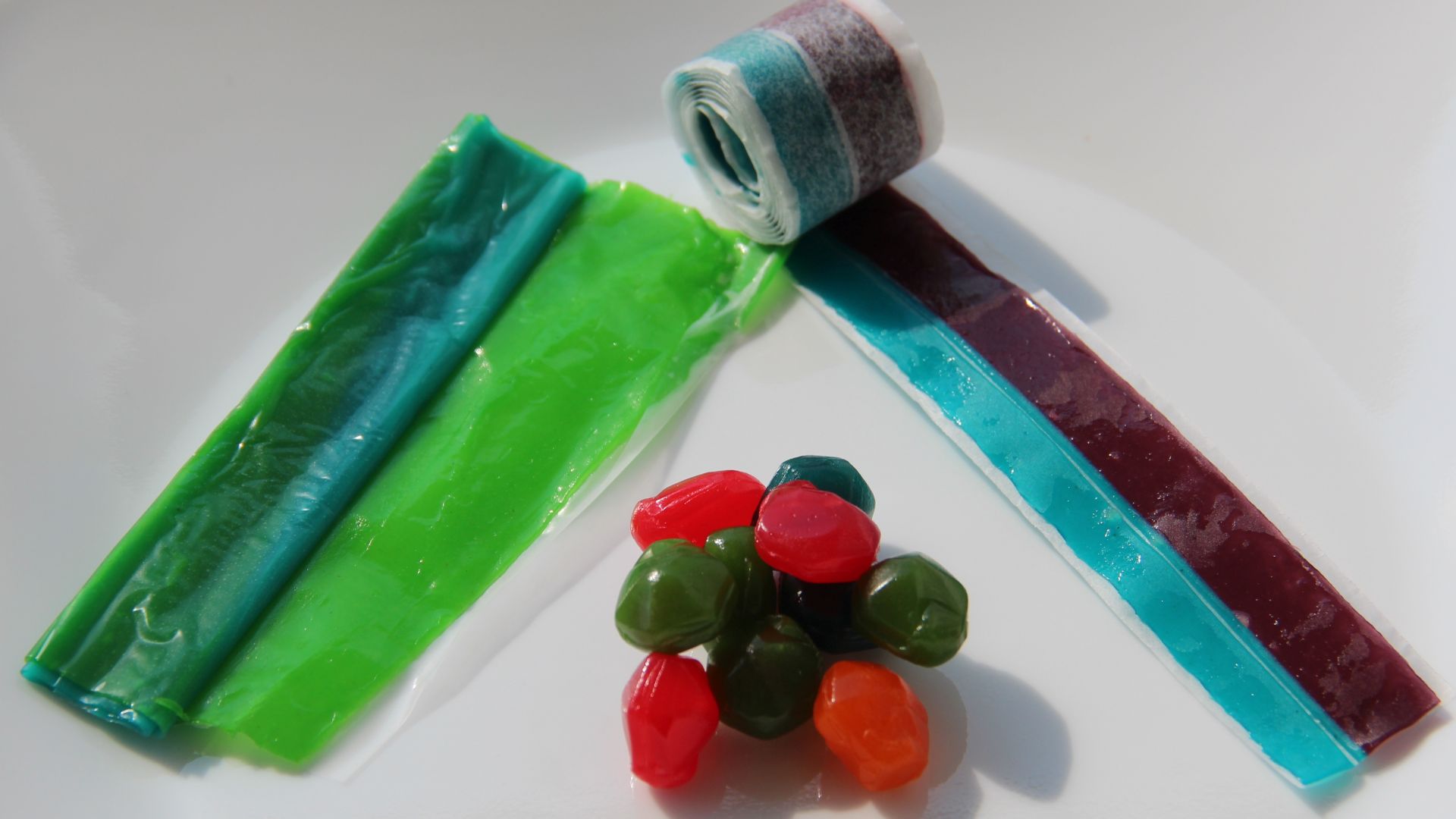 File:Fruit Rollups, Fruit Gushers and Fruit by the Foot.jpg