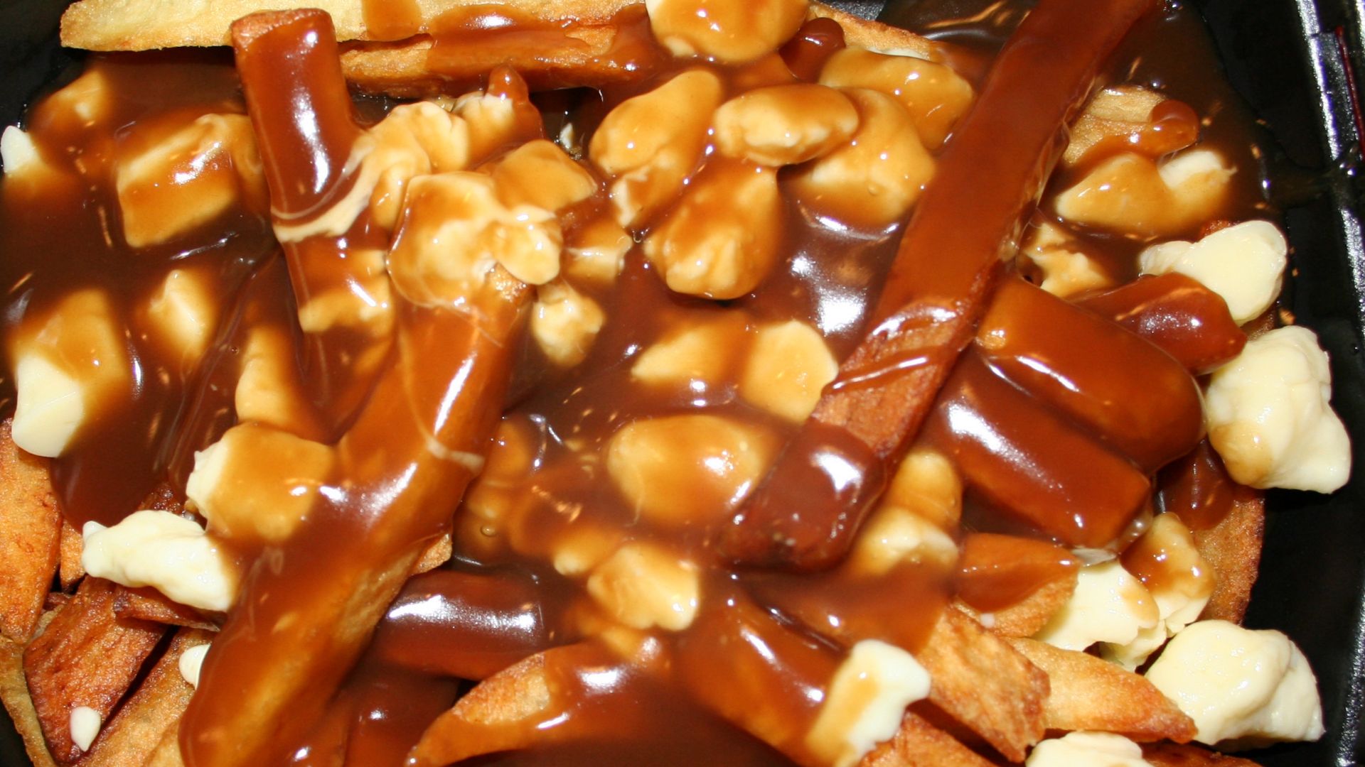 File:Poutine.JPG