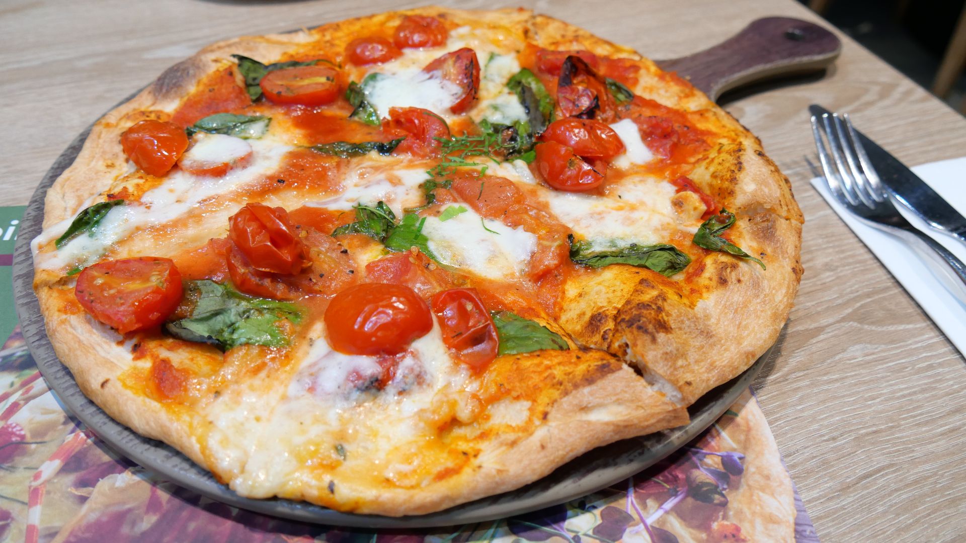 File:Margherita Pizza of The Point Pizza and Point.jpg