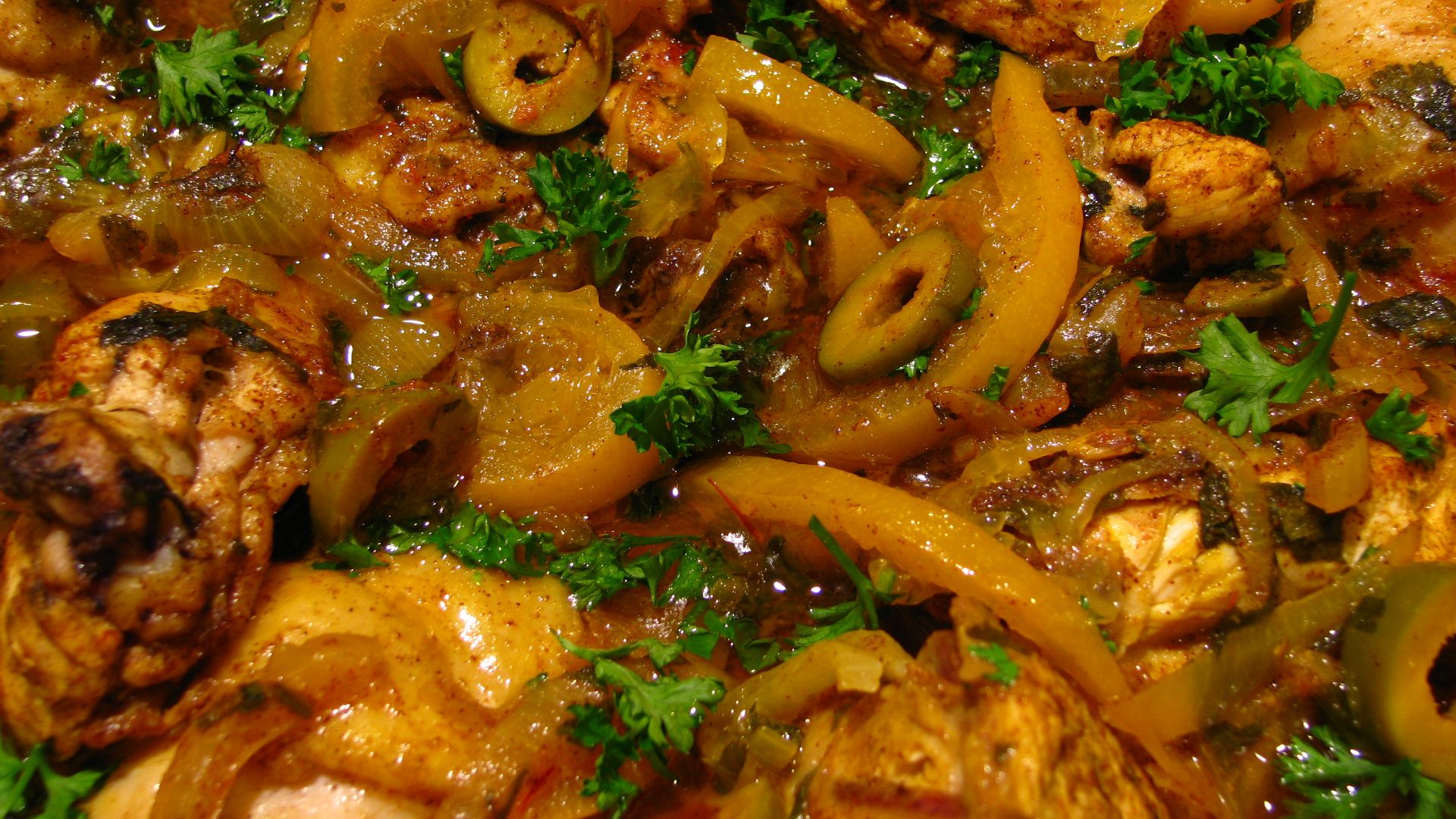 File:Moroccan food-Chicken tagine with preserved lemons and olives-02.jpg