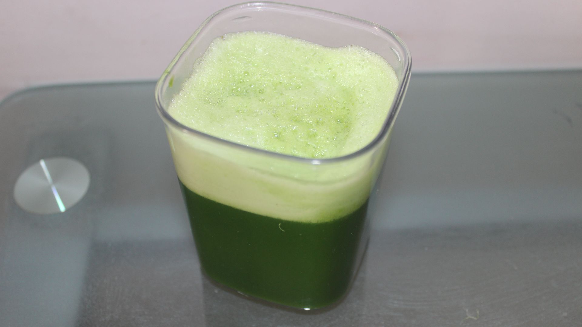 File:WheatGrassJuice 01.JPG