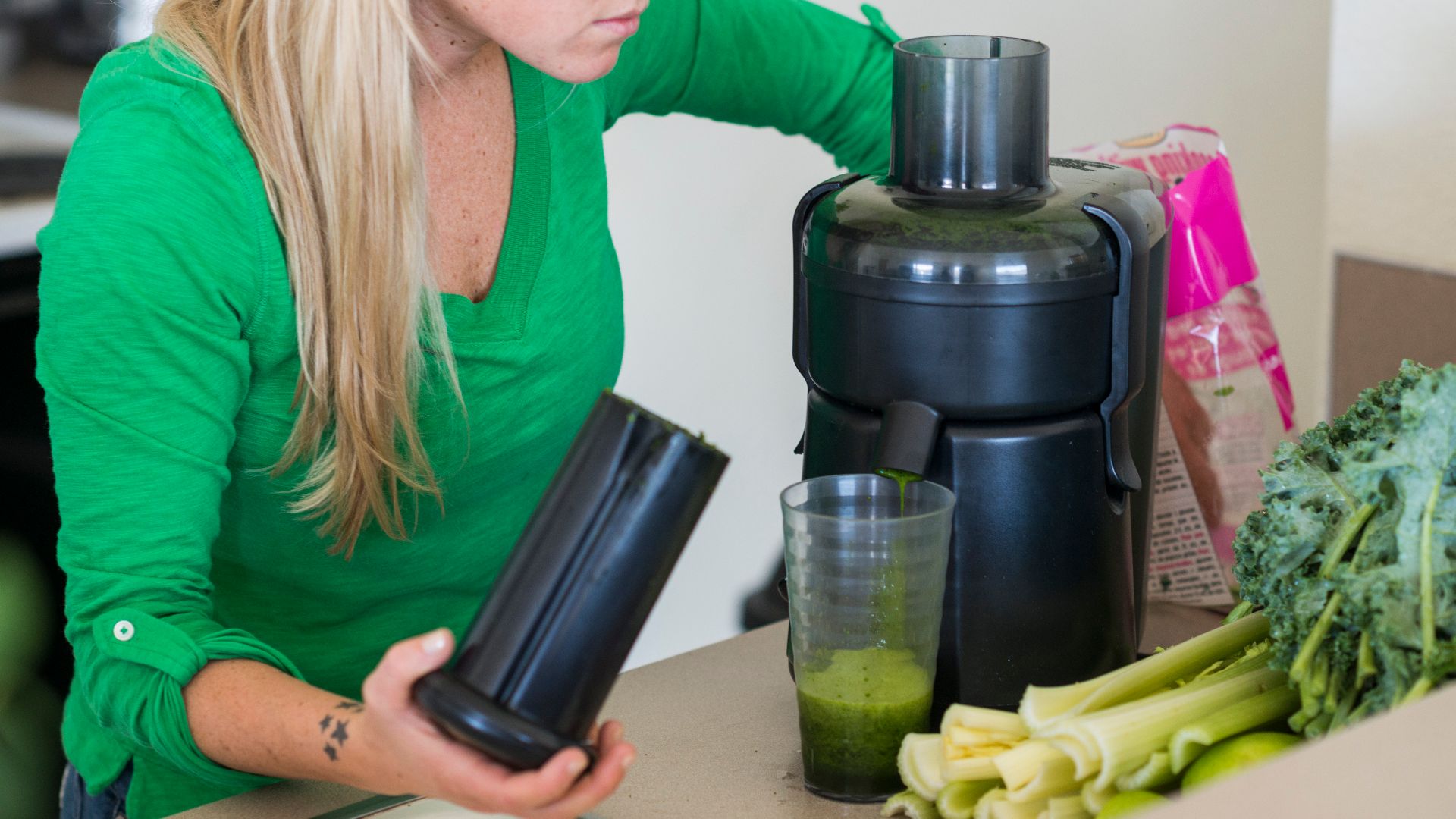 File:U.S. Air Force Senior Airman Megan Stanton, a medic with the 366th Medical Operations Squadron, juices fruits and vegetables at her home in Mountain Home, Idaho, July 17, 2013 130717-F-NW635-288.jpg