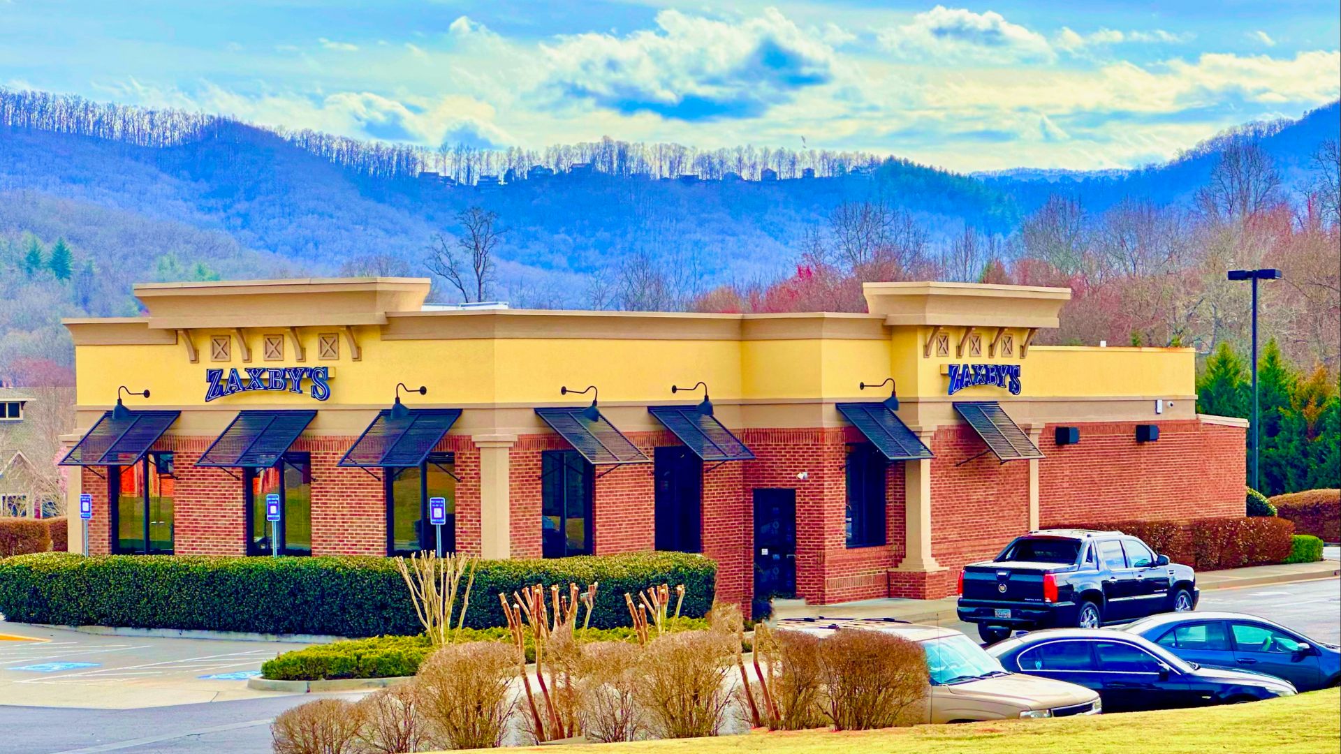 File:A Zaxby's chicken restaurant in Hiawassee, Georgia, United States 02.jpg