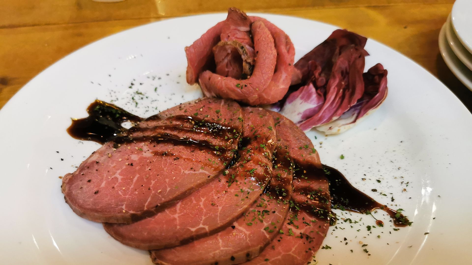 File:Roast beef dish.jpg