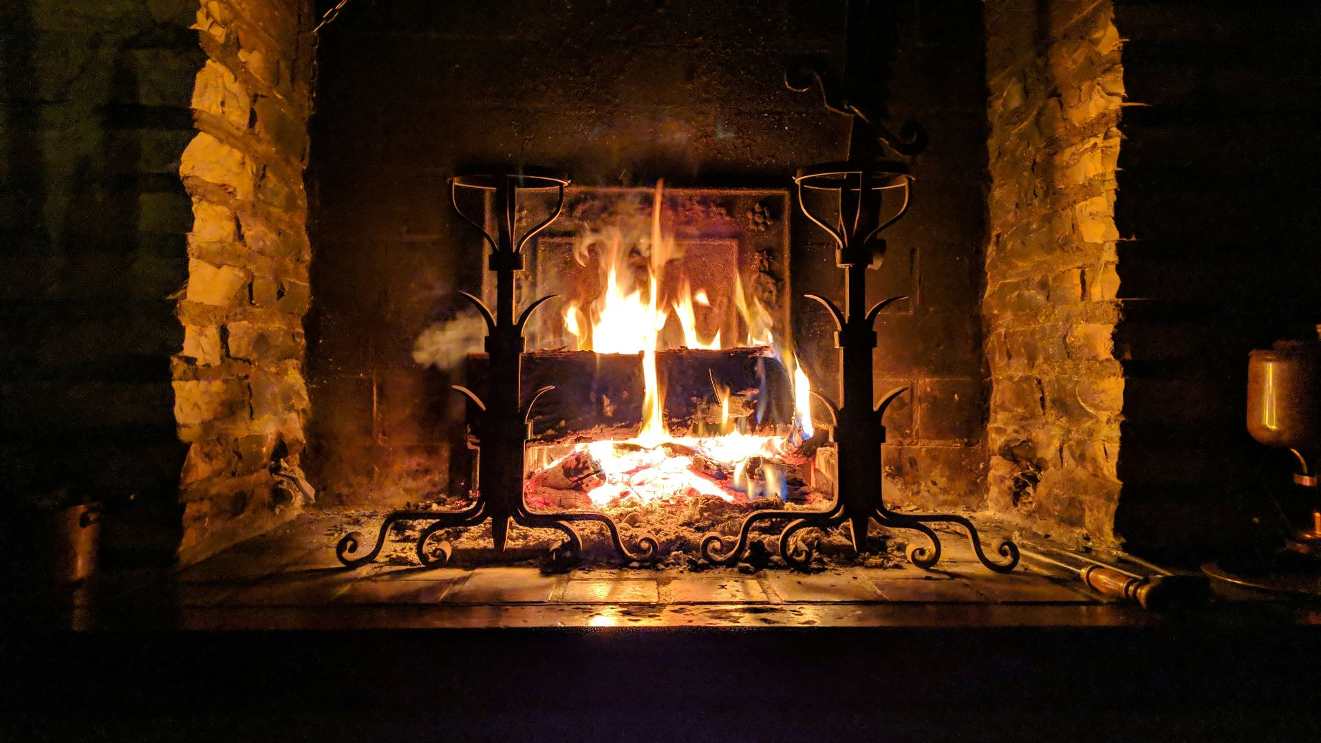 fire burning on fireplace
