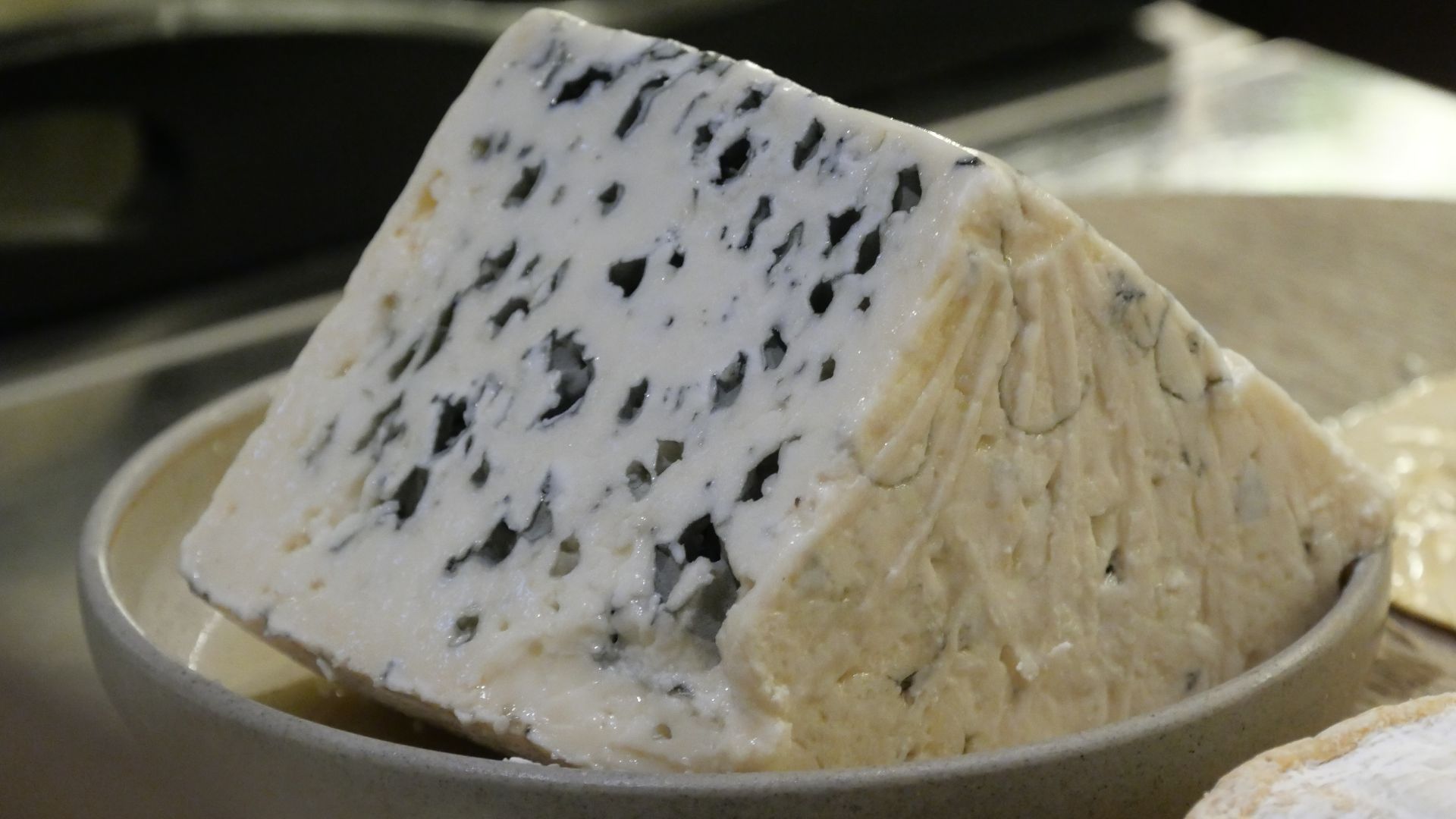 File:A Plate of French Blue Cheese from Terriors by LQV.jpg