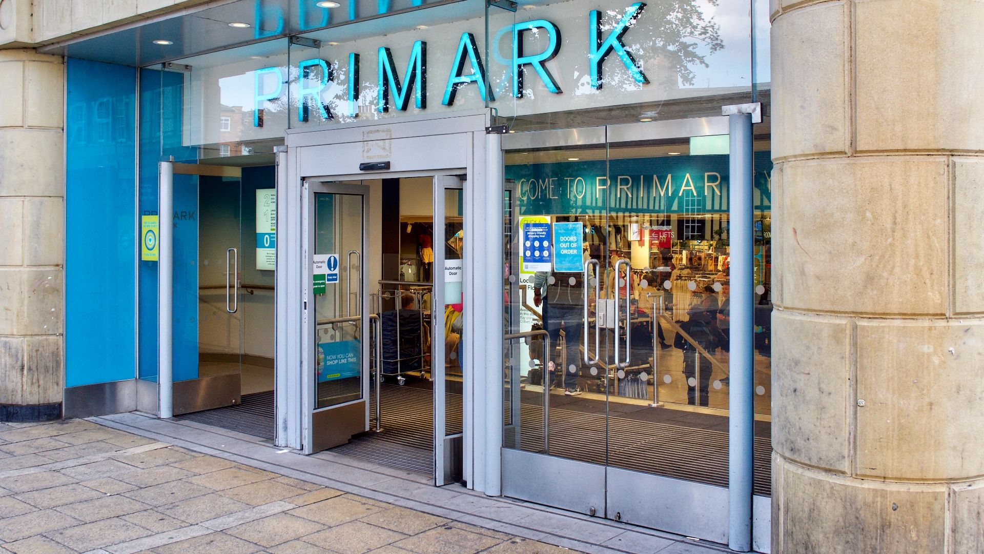 File:Primark Piccadilly York Aug25.jpg