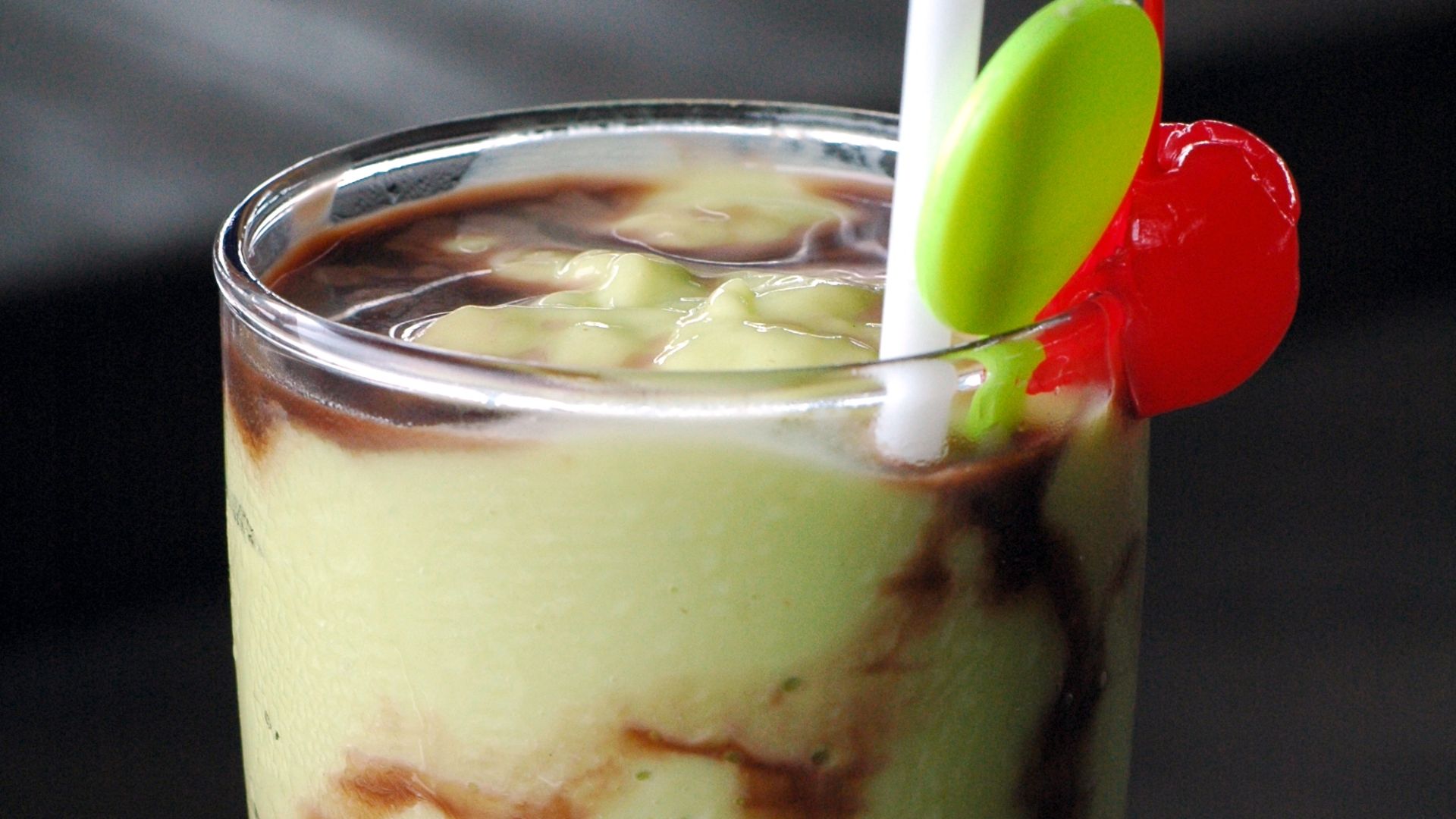 File:IndonesianFood JusAlpokat.JPG