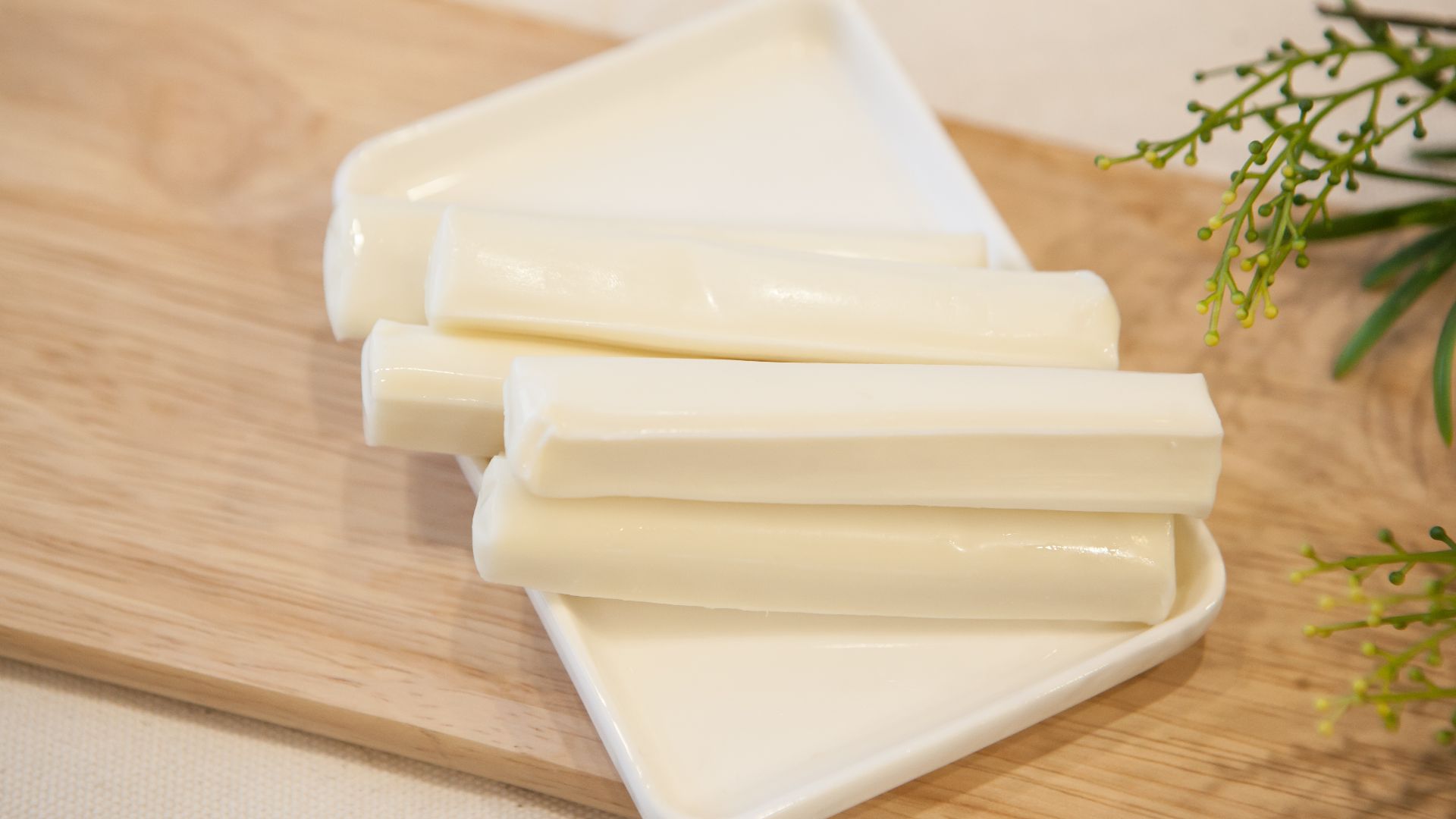 File:String cheese.jpg