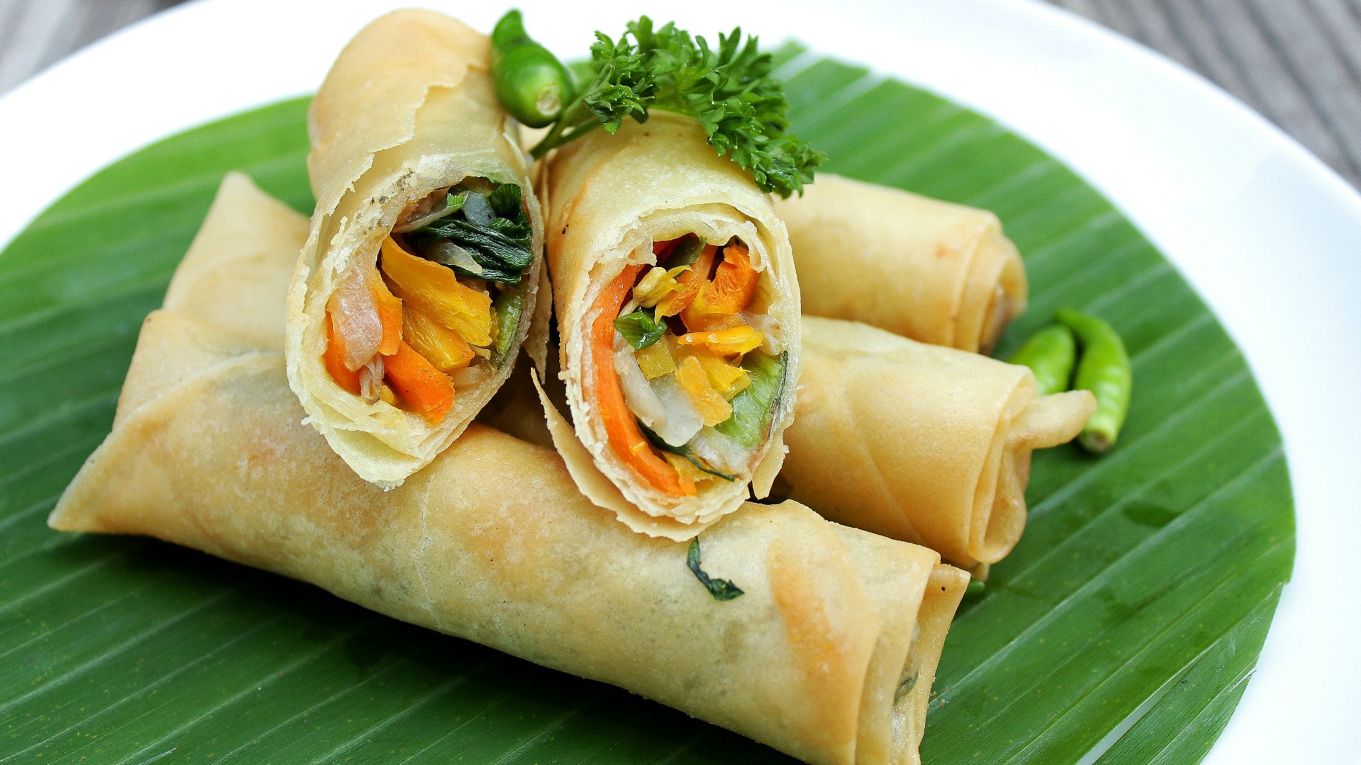 a plate that has some food on it