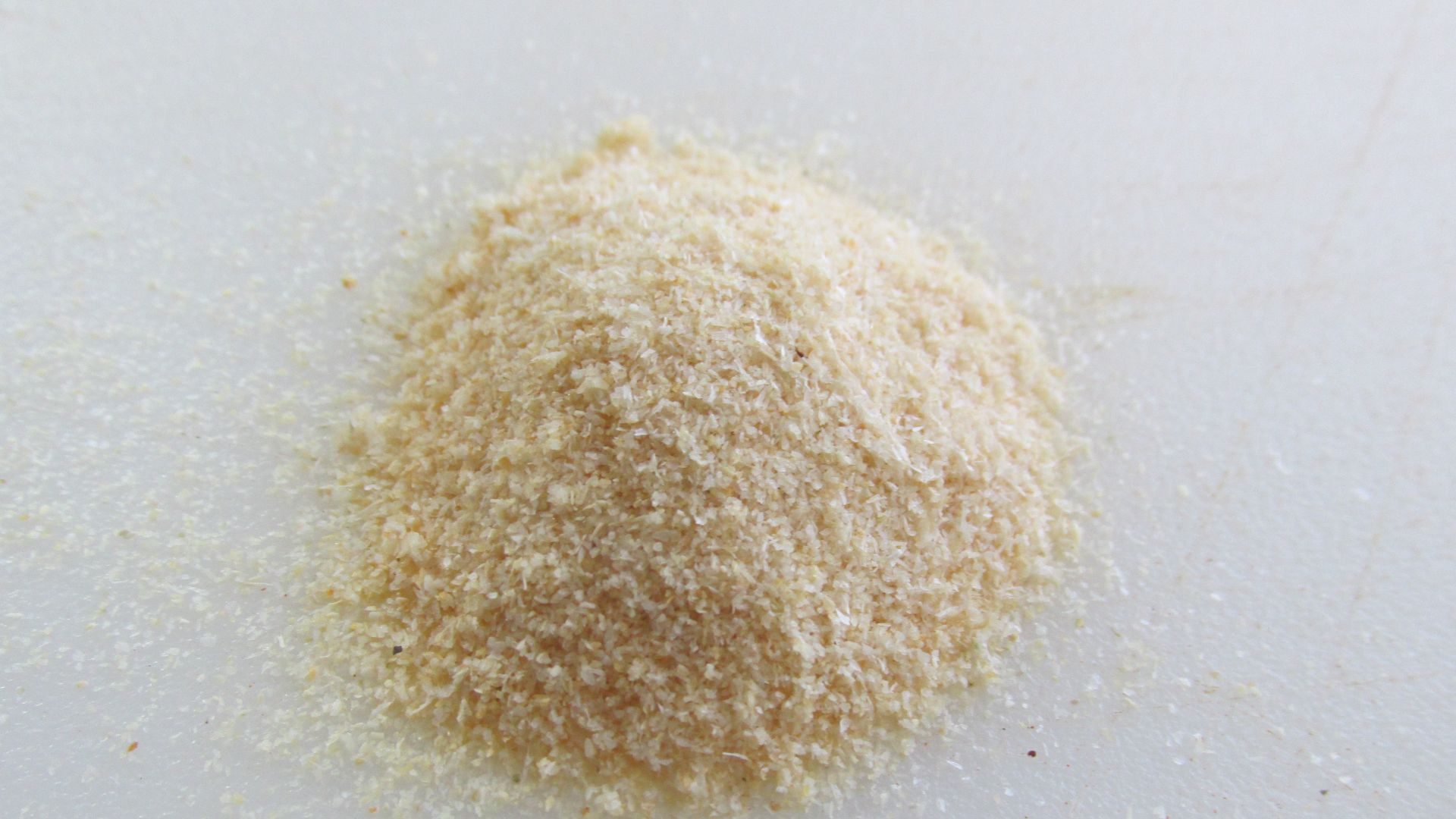 File:Onion Powder, Penzeys Spices, Arlington Heights MA.jpg