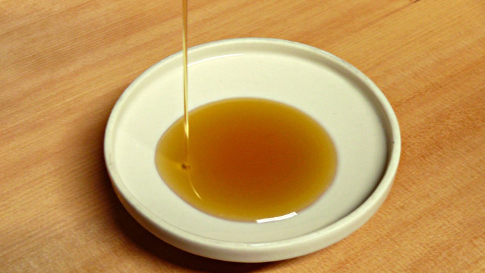 File:Sesame oil.jpg